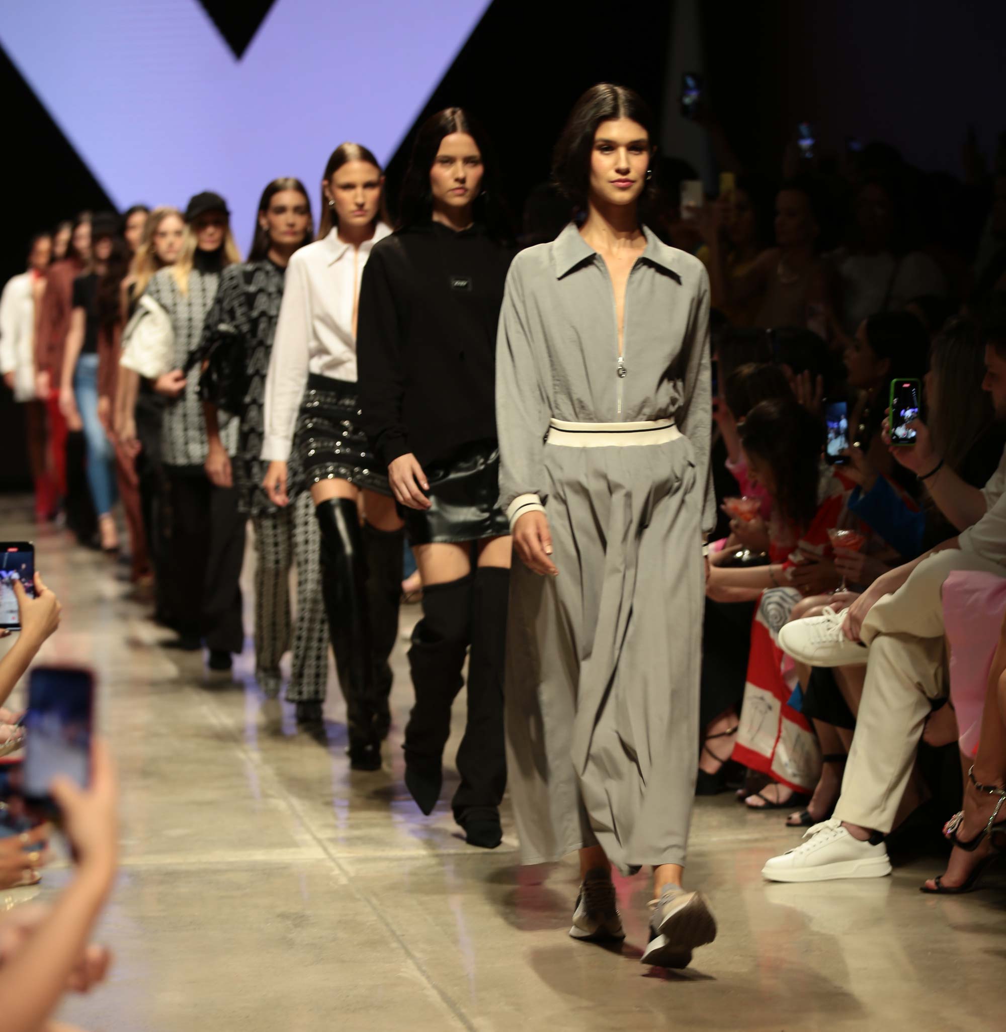 La Moda apresenta coleções de outono em São Paulo - CHNews