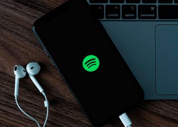 Spotify deixará de pagar artistas que não atingirem mínimo de reproduções por ano