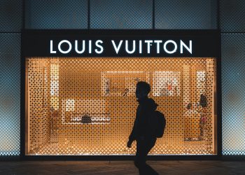 LVMH tem receita recorde em 2023