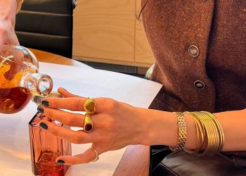 Bella Hadid entra para o mercado das fragrâncias