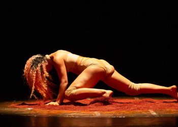 RJ: Cia Líquida apresenta o solo “Cio da Terra” com exibições gratuitas