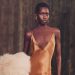 Na Saint Laurent, camisolas se tornam vestidos