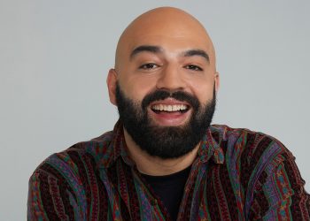 Hamilton Dias interpreta empresário dos Paralamas em musical