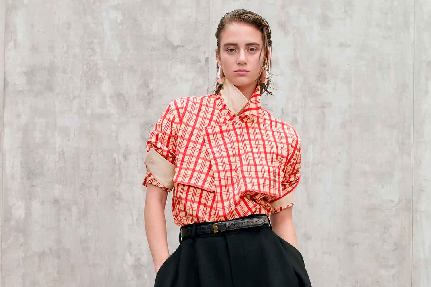 Resort 2025 da Bottega Veneta tem uma pitada de nostalgia - CHNews