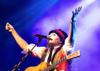 O Teatro Mágico retorna aos palcos com o show “O Reencontro”