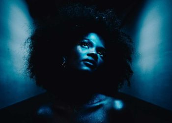 Agnes Nunes apresenta o show “O Amor e Suas Variáveis” no Cine Joia