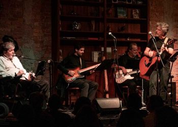 Após show esgotado, Marcelo Rubens Paiva volta a se apresentar no Blue Note SP