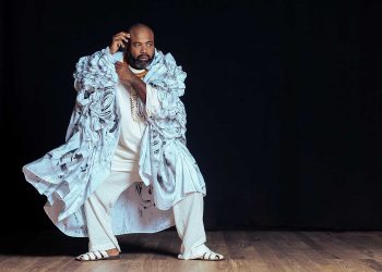 Rodrigo França estreia “Eu Sou um Hamlet” no Sesc Pinheiros
