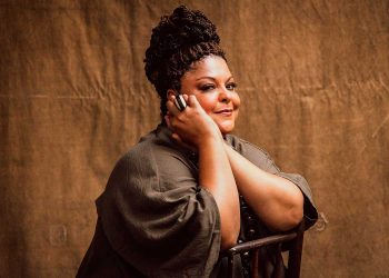 Fabiana Cozza homenageia Helena Theodoro em show gratuito no CCBB SP