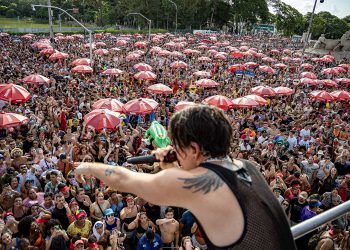 Di Ferrero estreia trio no Carnaval na Faria Lima, em São Paulo