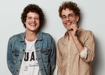 Chico Chico, filho de Cássia Eller, e Nando Reis tocam juntos no Coala Festival