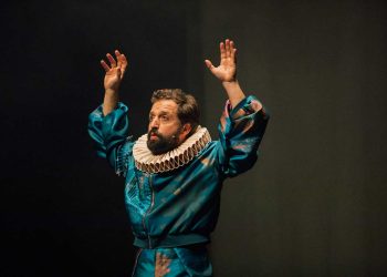 “O Céu da Língua”, com Gregorio Duvivier, estreia em SP