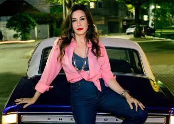 Miranda Kassin homenageia Erasmo Carlos com show no MIS
