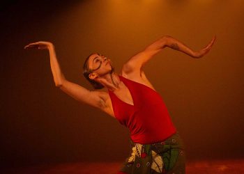 Sesc 24 de Maio exibe espetáculo de dança de Samira Marana