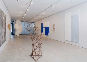 Galeria Raquel Arnaud destaca artistas mulheres em exposições