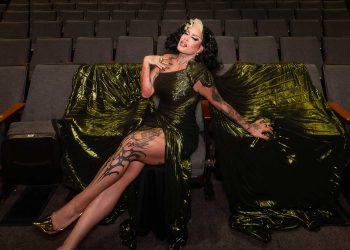 Gloria Groove encena “Wicked” em sessões especiais em SP