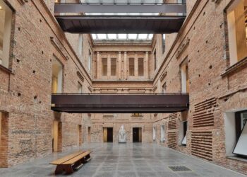 Pinacoteca de SP realiza baile beneficente em parceria com a Chanel