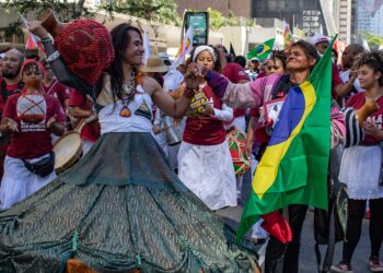 Sesc Pinheiros celebra cultura do Maracatu com o Encontro de Baianas Ricas