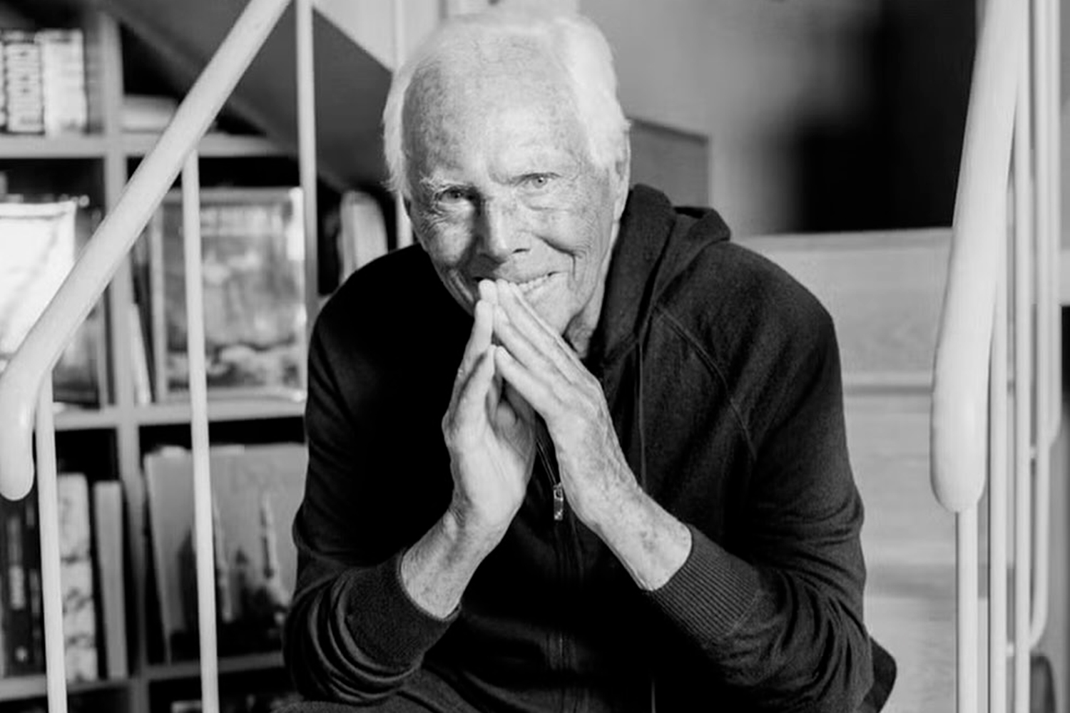 【ラスト1点】GIORGIO ARMANI クッション 50cm✕50cm Giorgio Armani morre aos 91 anos - CHNews