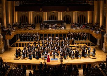 Modernismo e maestros franceses inauguram temporada da Osesp 2025
