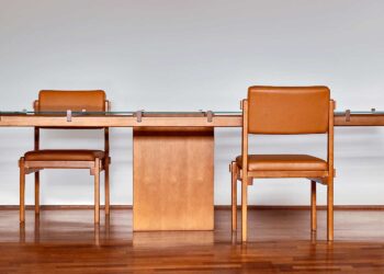 Breton e Triptyque apresentam collab que transforma arquitetura em mobiliário