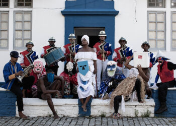 Luedji e Emicida integram “Baile Pirataria” do BaianaSystem em SP