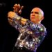 Edson Cordeiro traz tributo a Carmen Miranda aos palcos brasileiros