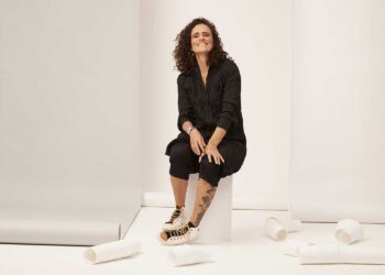Niterói: Zélia Duncan faz show gratuito na Praia de Icaraí no dia 07.02
