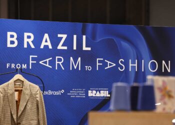 Sou de Algodão apresenta força da fibra nacional em Paris