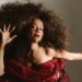 Aline Borges vive romance que rompe relação tóxica em “Juntas e Separadas”