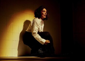 “Gala Dalí”, com Mara Carvalho, volta ao Sérgio Cardoso e revê o mito da musa