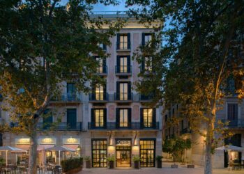 Serras Barcelona combina localização histórica e sofisticação na cidade