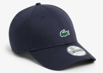 Collab entre Lacoste e New Era aposta no golfe contemporâneo