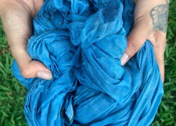 Aizomê: ciência e tradição combinadas em um azul milenar