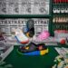 Collab Crocs x Lego estreia no Brasil com modelo personalizável