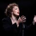 Laila Garin dá voz a sucessos de Édith Piaf em novo musical
