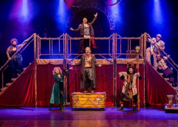 “Frankenstein” ganha versão circense em temporada no Sesc Bom Retiro