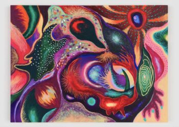 Mariana Rocha aproxima corpo, mar e cosmos em nova exposição em SP
