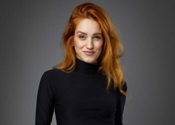 Laura Binder encara Nietzsche em uma pop ópera punk