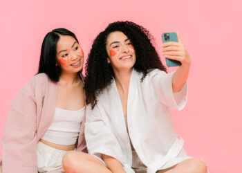 O que explica o “eye patch-gate” da Fenty, Huda e Glow Recipe?