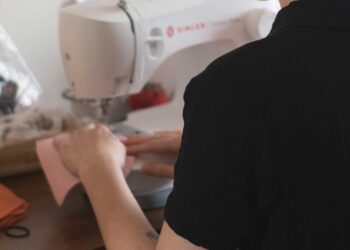 Dica CHNews: capacitação gratuita une costura, vendas e finanças