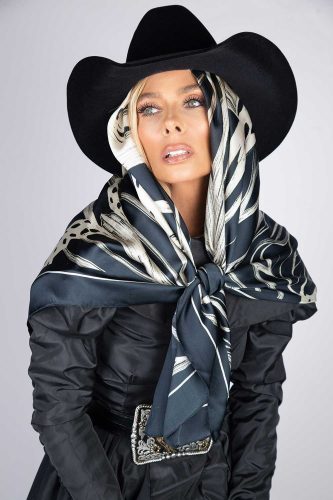 1000-1500-scarf-me-x-Adriane-06