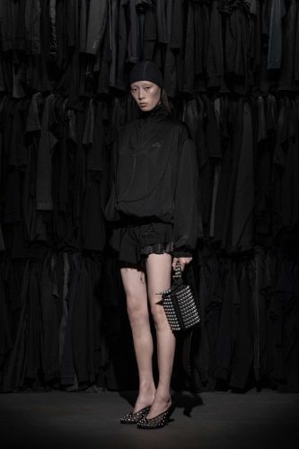 Alexander Wang, verão 2025 - Foto: Reprodução/Vogue Runway