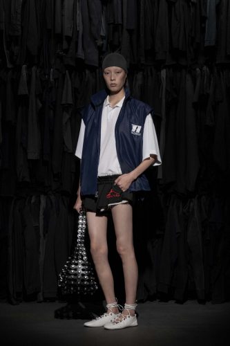 Alexander Wang, verão 2025 - Foto: Reprodução/Vogue Runway