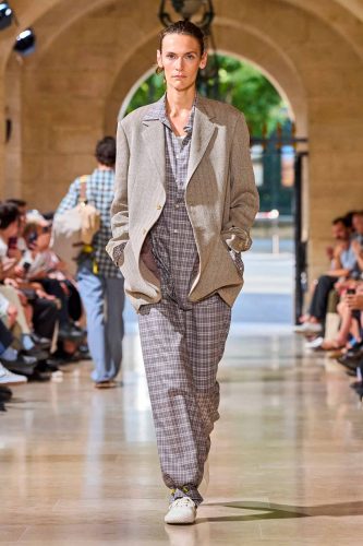 Auralee, moda masculina verão 2027 - Foto: Divulgação