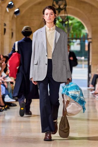 Auralee, moda masculina verão 2027 - Foto: Divulgação