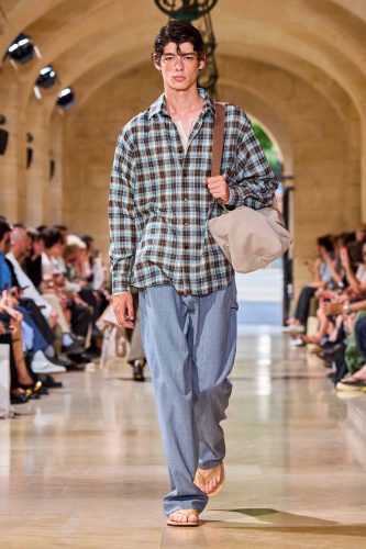Auralee, moda masculina verão 2027 - Foto: Divulgação