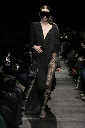 Balenciaga, inverno 2025 – Foto: Reprodução/Vogue Runway