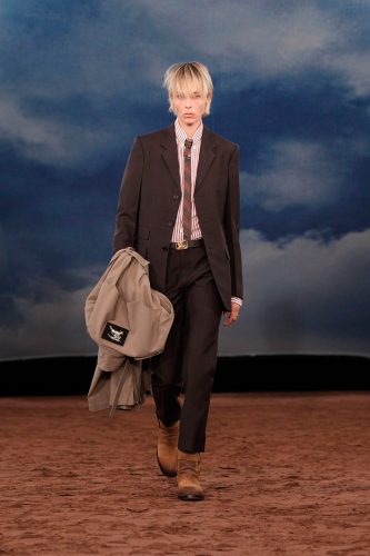 Burberry, verão 2026 - Foto: Reprodução/Vogue Runway