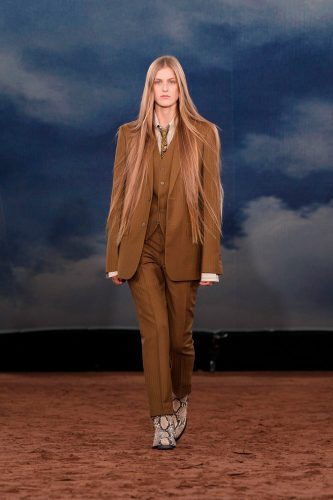 Burberry, verão 2026 - Foto: Reprodução/Vogue Runway